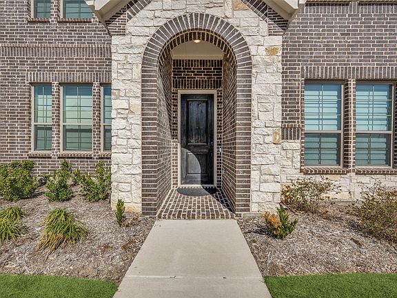 3rd image of 1300 Ethan Dr