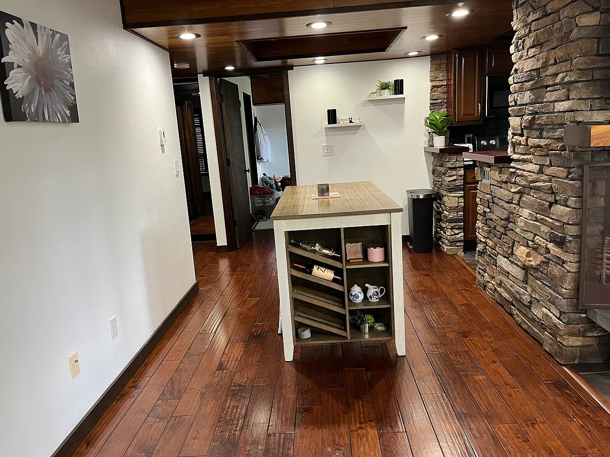 Building Photo - 7341 Huntsmen Cir