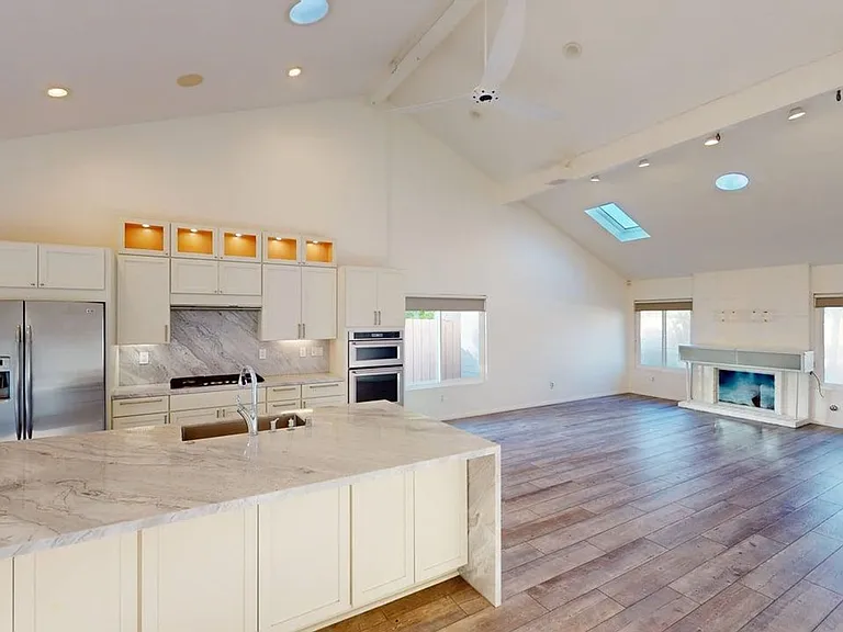 8211 Calle Minas — Photo 1