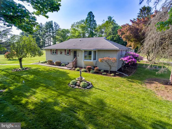 61 Wagner Ln, Coatesville, PA 19320