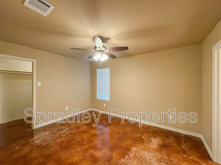 1044A Edwards Dr — Photo 10