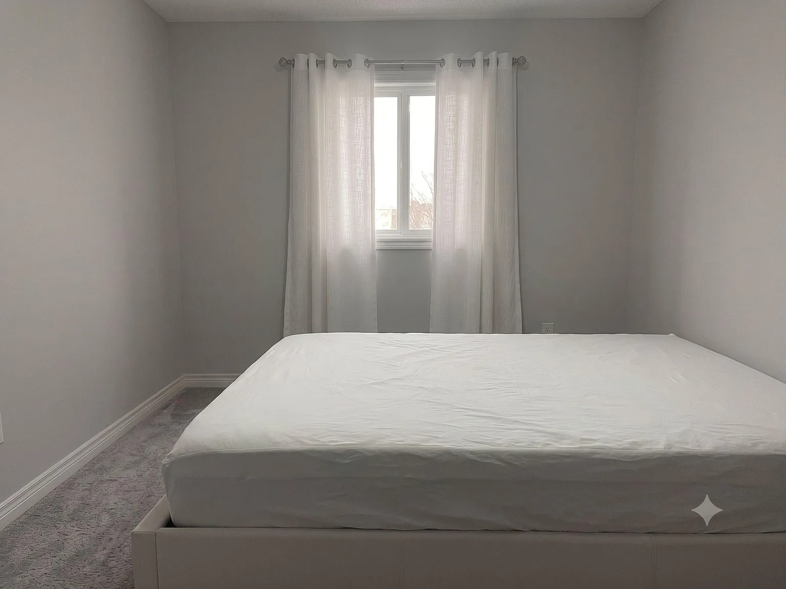 1 bed, 1.0 bath, 1900 sqft, $1,321 — Photo 2