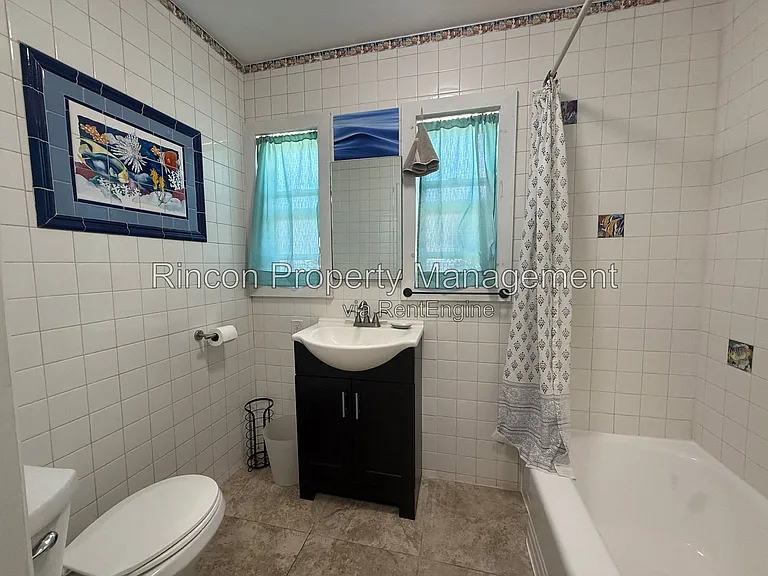 238 Douglas Ave — Photo 15