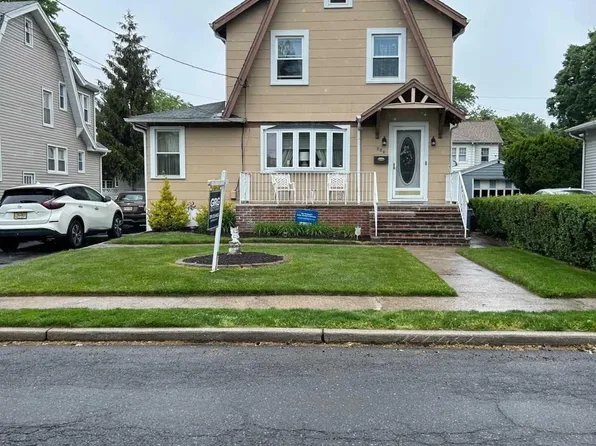 309 Elm Pl, Leonia, NJ 07605