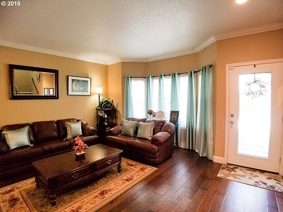 2nd image of 8628 NE 90th Pl
