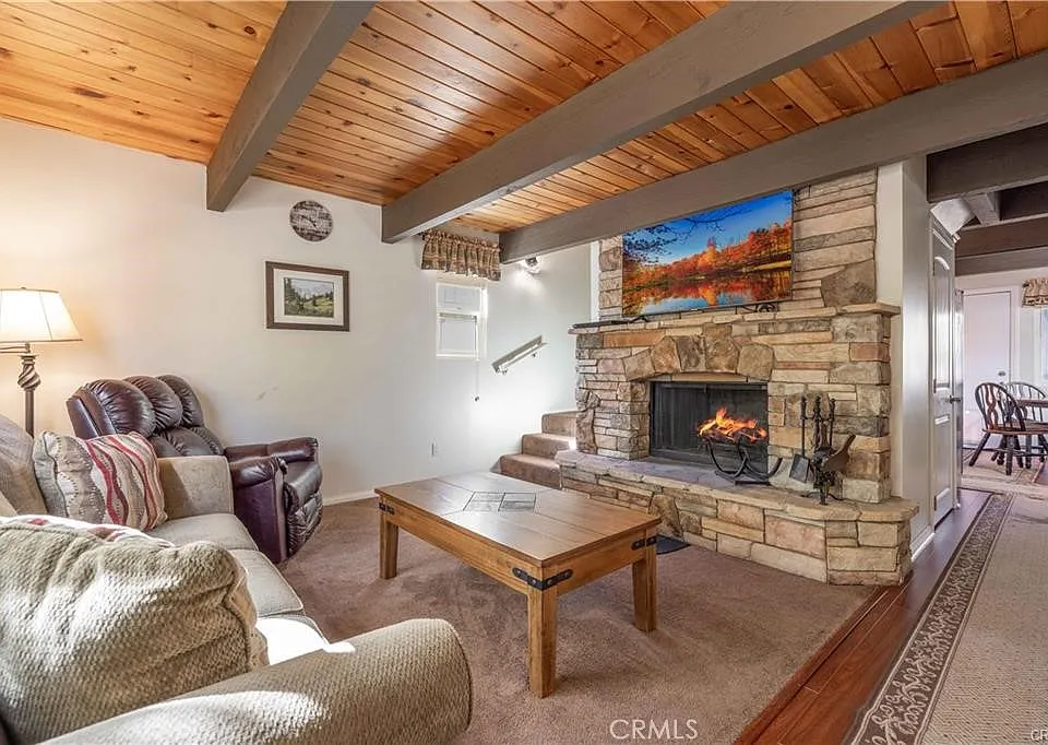 548 Moreno Ln