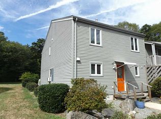 56 Deerfield Ct, North Kingstown, RI 02852