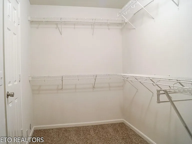 2819 Foster Hill Dr — Photo 19