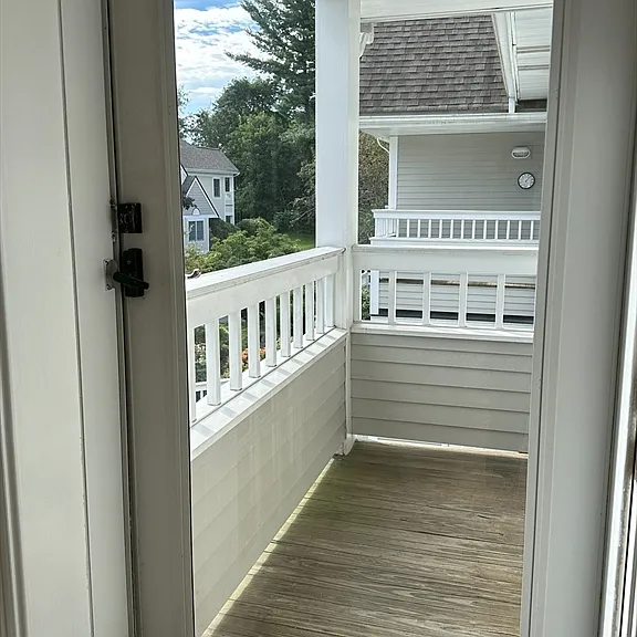 661 Lowell St #18 — Photo 14