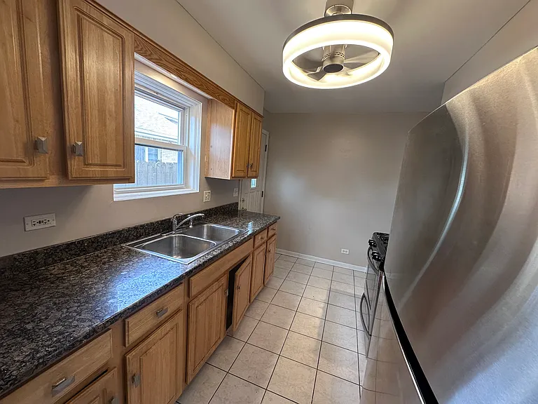 7737 Parkside Ave — Photo 5