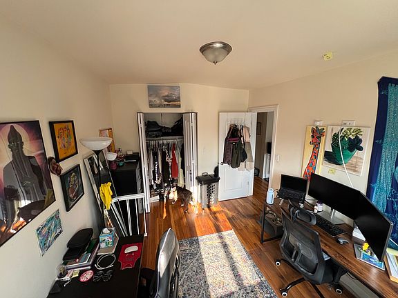 5th image of 4814 N Rockwell St APT 1F