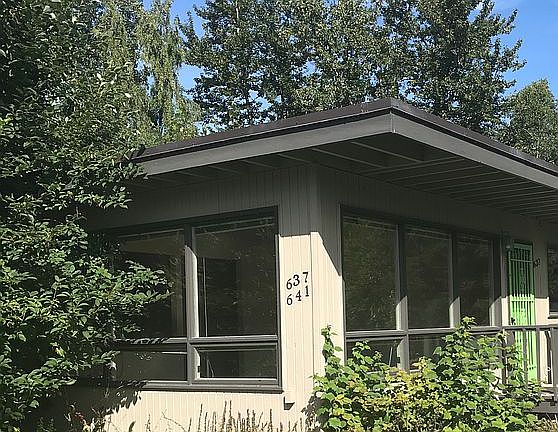 2nd image of 637 W 18th Ave