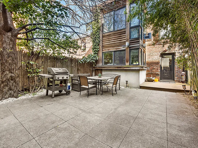 99 Butler St #REAR — Photo 10