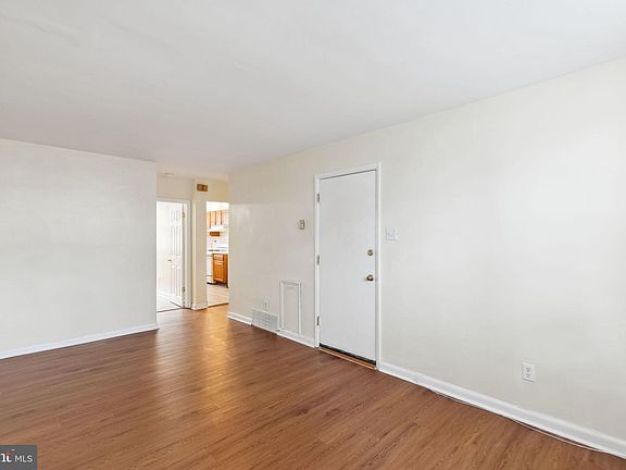 3rd image of 1510 67th Ave