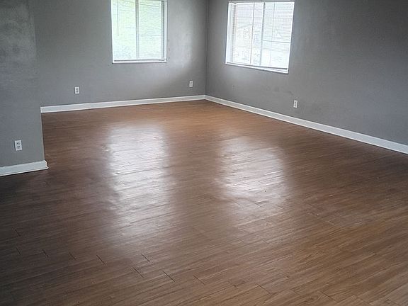 4th image of 1354-1356 Ohmer Ave #1356C