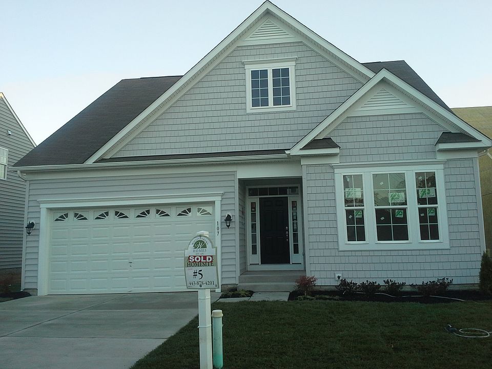 1st image of 107 Sanderling Ct