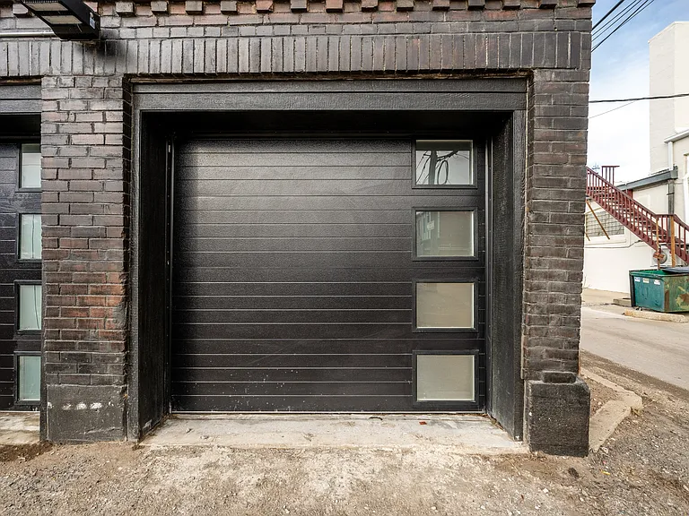 226 N Main St — Photo 47