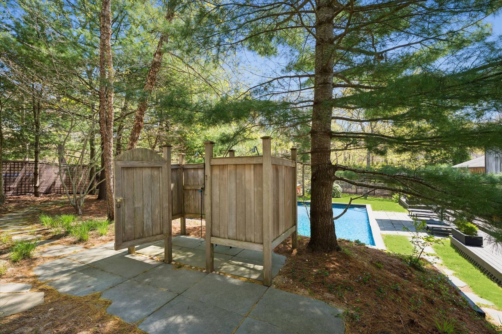  Outdoor Shower Among the Pines