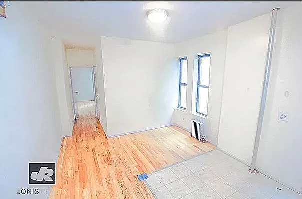 Rented by Jonis Realty | media 1