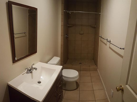 4th image of 1340 W 41st St