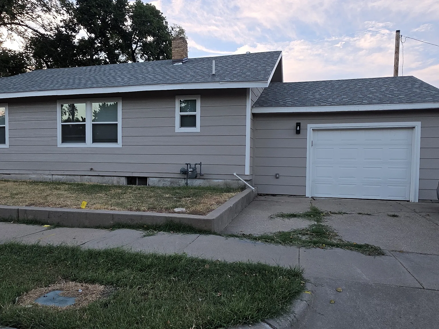 3 bed, 1008 sqft, $1,100 — Photo 3