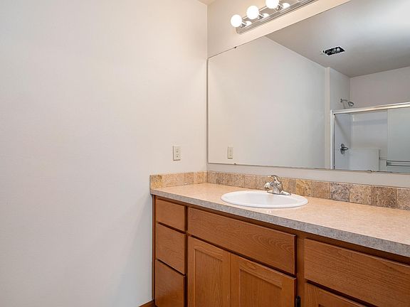 5th image of 304 154th St E #304