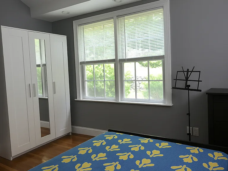 496 Waltham St — Photo 10