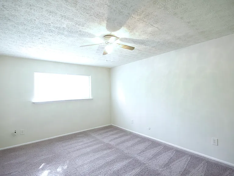 120 Viking Ct #10 — Photo 7