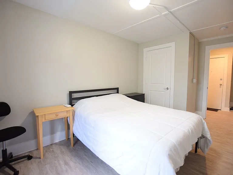 1002 N Aurora St — Photo 109