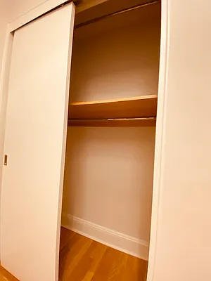 Rented by Metropolis Real Estate of Manhattan | media 20