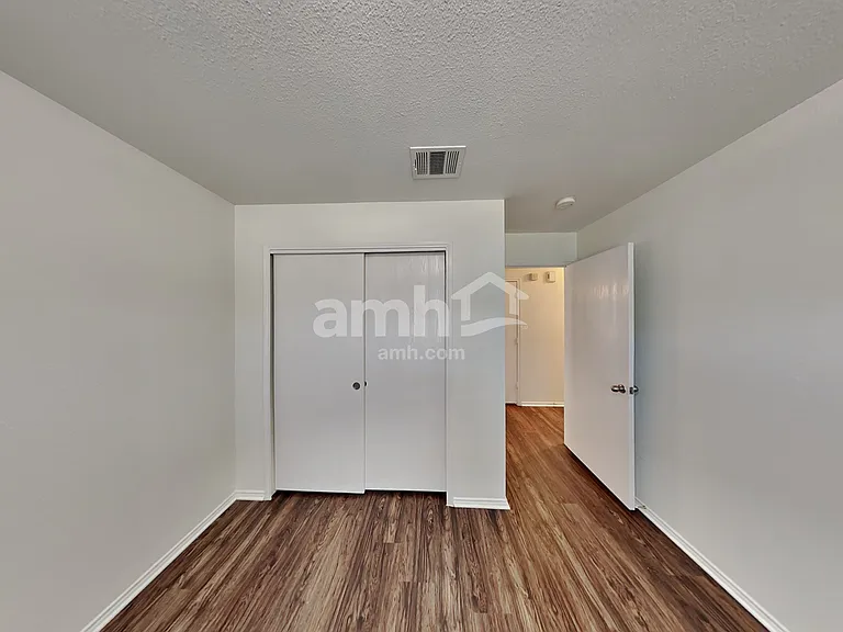 217 N Willow Way — Photo 19