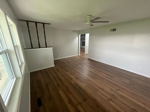 4th image of 5181 Robinson Rd SE