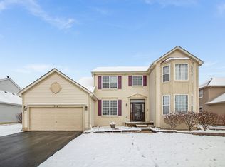 304 Fox Bend Cir, Bolingbrook, IL 60440