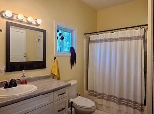 669 Gardiner Rd, Sabattus, ME 04280