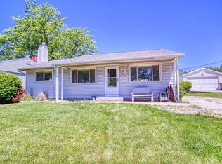 1611 W Oakglen Dr, Peoria, IL 61614