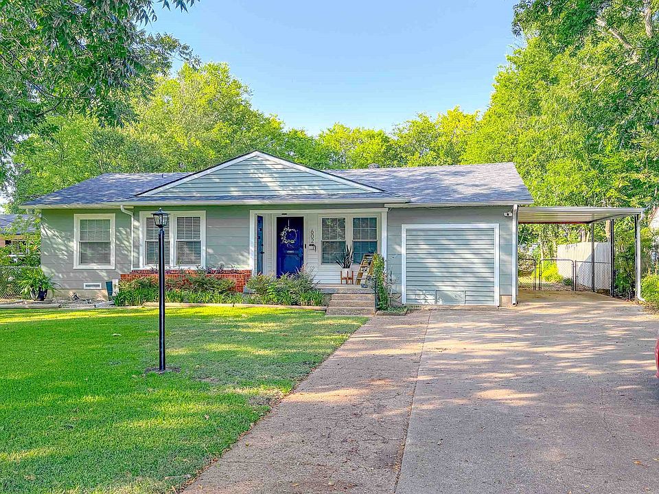 1st image of 602 Richmond Ln