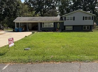 2673 Tiffany St, Conover, NC 28613
