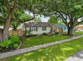 2300 Fenelon St, Chalmette, LA 70043