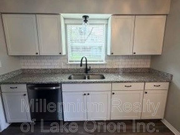 5th image of 291 W Yale Ave