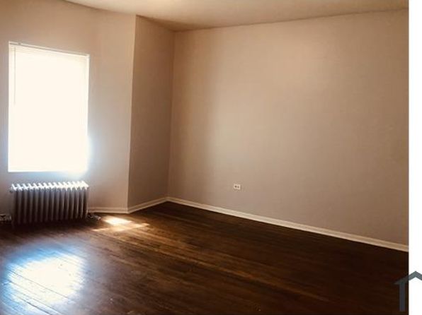 4901 S Michigan Ave APT 2