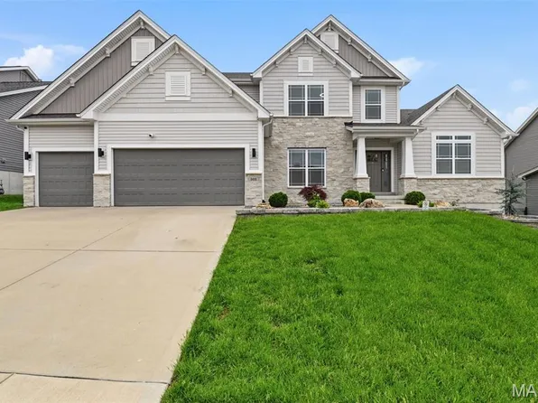 502 Leaning Woods St, Saint Charles, MO 63301