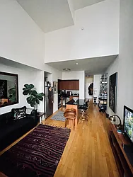 Rented by R New York