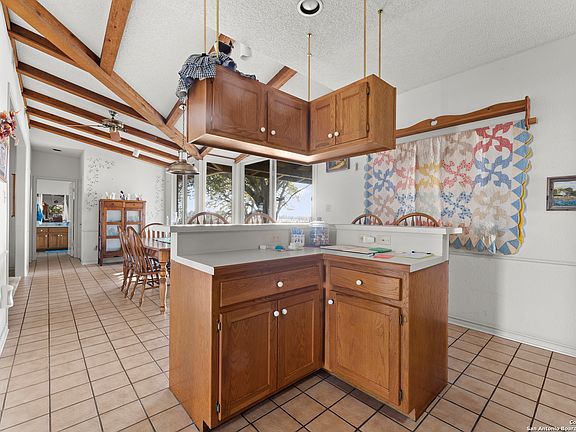 4th image of 117 Oaklawn Dr
