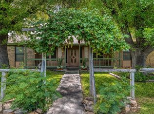 113 Arbor Hills Ave, Del Rio, TX 78840