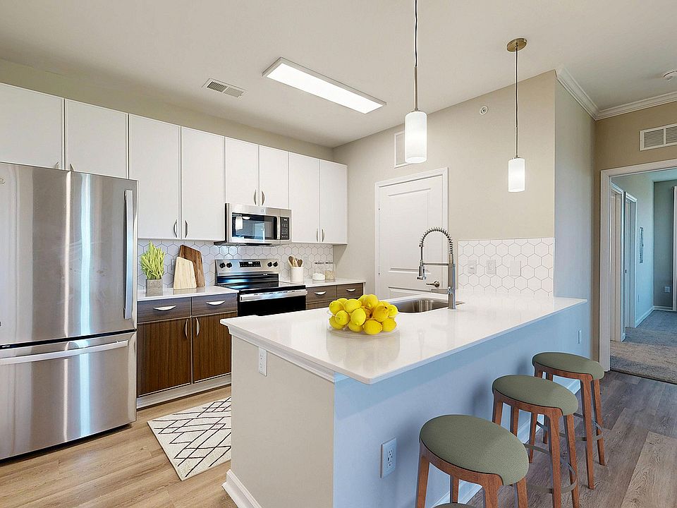 Newly Renovated Kitchen with Quartz Countertops