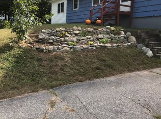 13 Old Fremont Rd, Raymond, NH 03077