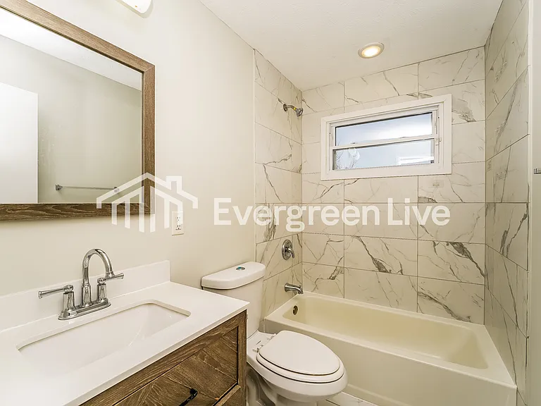 15810 Harrison Dr — Photo 12