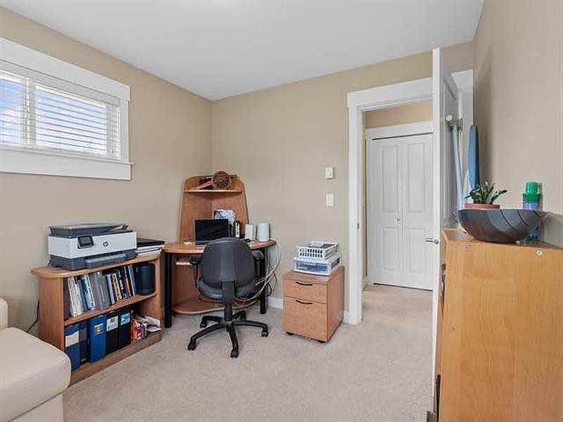 Surrey Townhouse for rent - 4 Bedrooms — photo 28