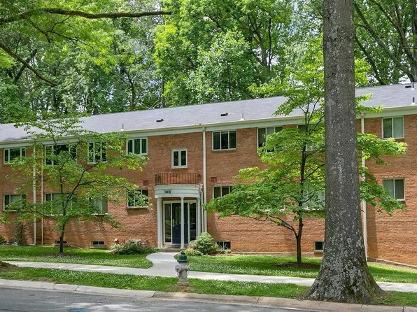 10416 Montrose Ave APT 203, Bethesda, MD 20814