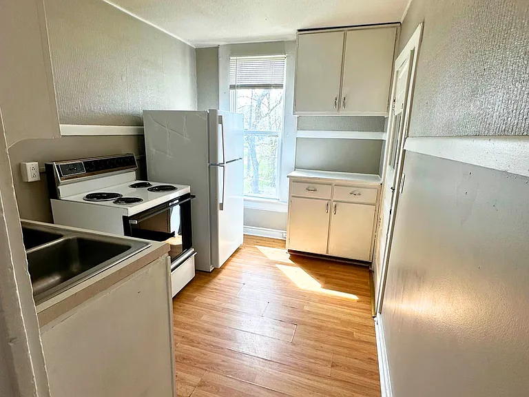 532 Franklin St — Photo 6